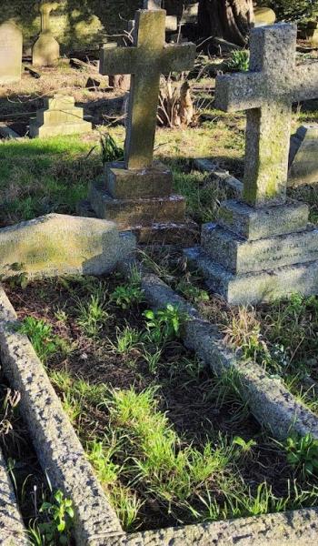 Image of headstone for Jeannie Farquhar