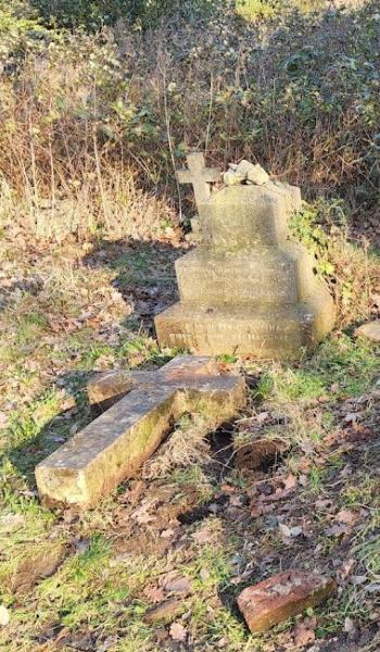 Image of the headstone for Mary MacGregor